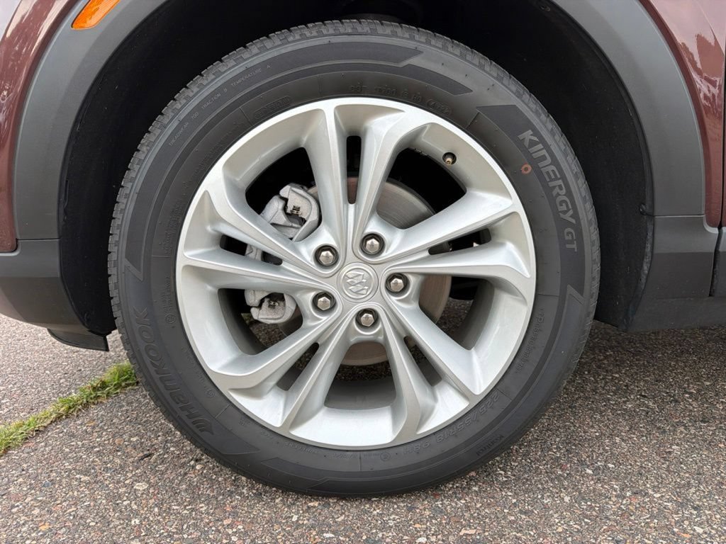 Used 2023 Buick Encore GX Preferred w/ Cold Weather Comfort Package FWD image 9