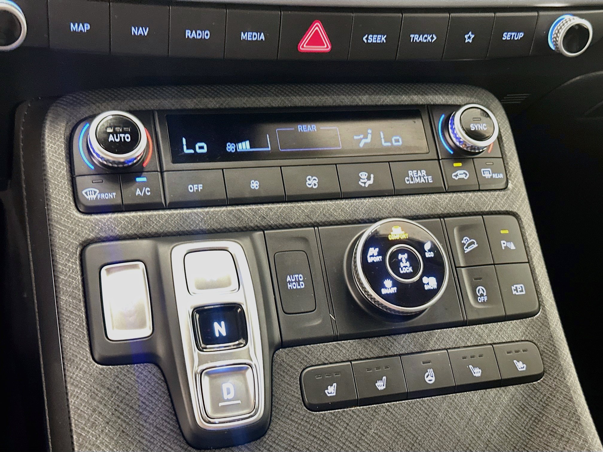 Used 2024 Hyundai Palisade Limited AWD/4WD image 24