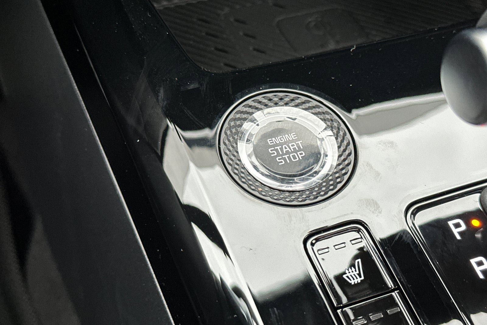 New 2025 Kia Niro SX Touring image 19