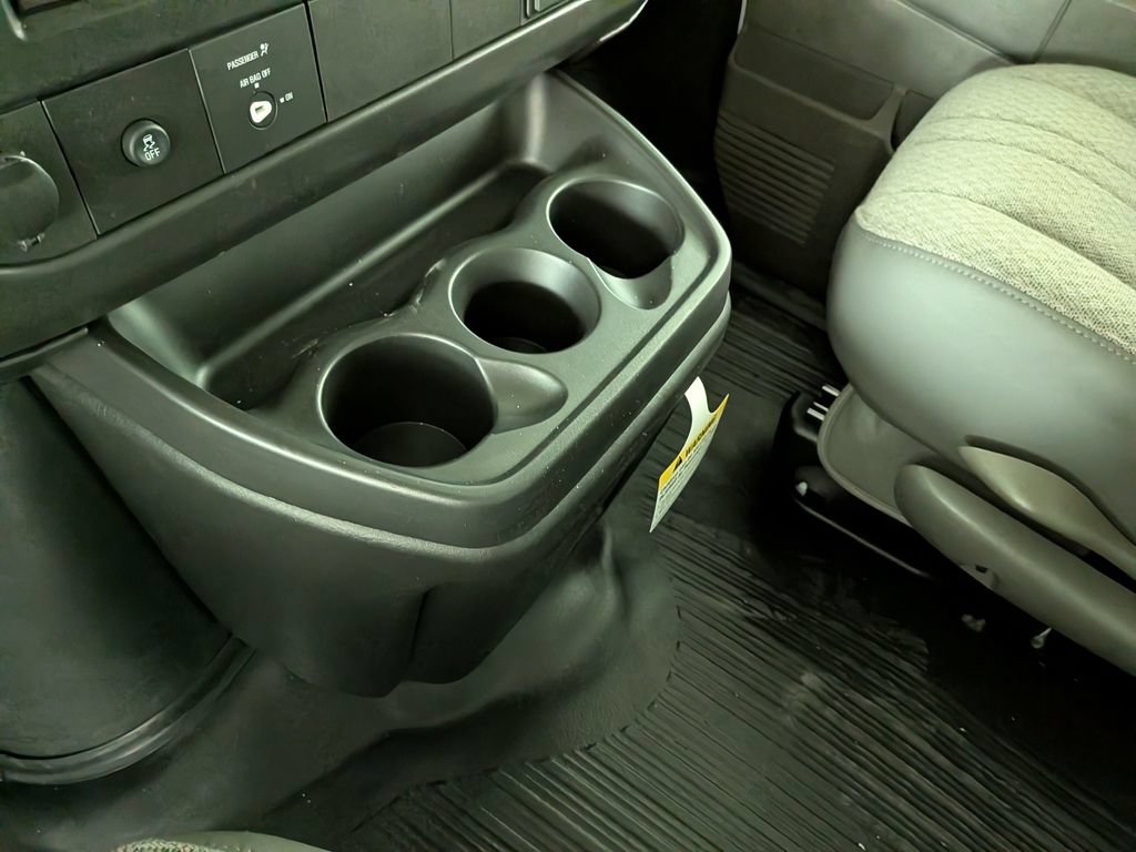 New 2026 Chevrolet Express 2500 w/ Driver Convenience Package RWD image 25