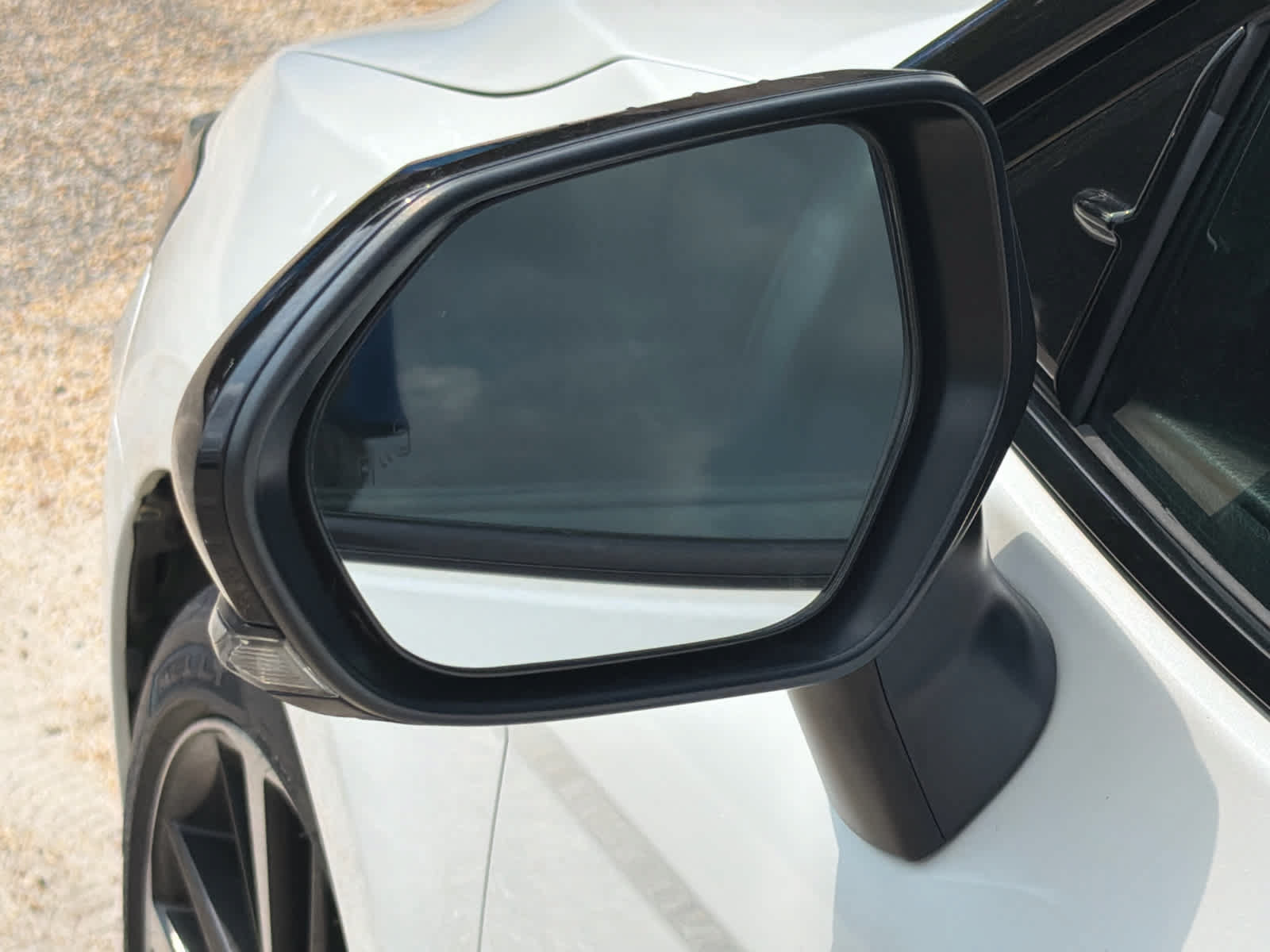 Used 2020 Toyota Camry XSE FWD image 13