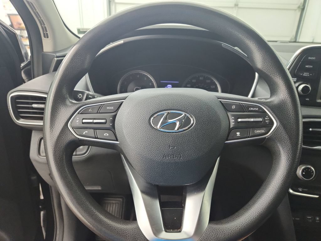 Used 2020 Hyundai Santa Fe SE AWD/4WD image 6