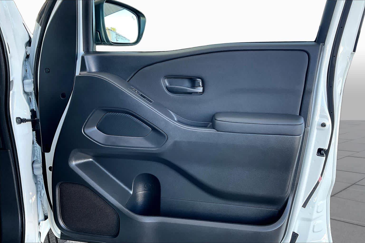 Certified 2024 Nissan Frontier S w/ Technology Package RWD image 22
