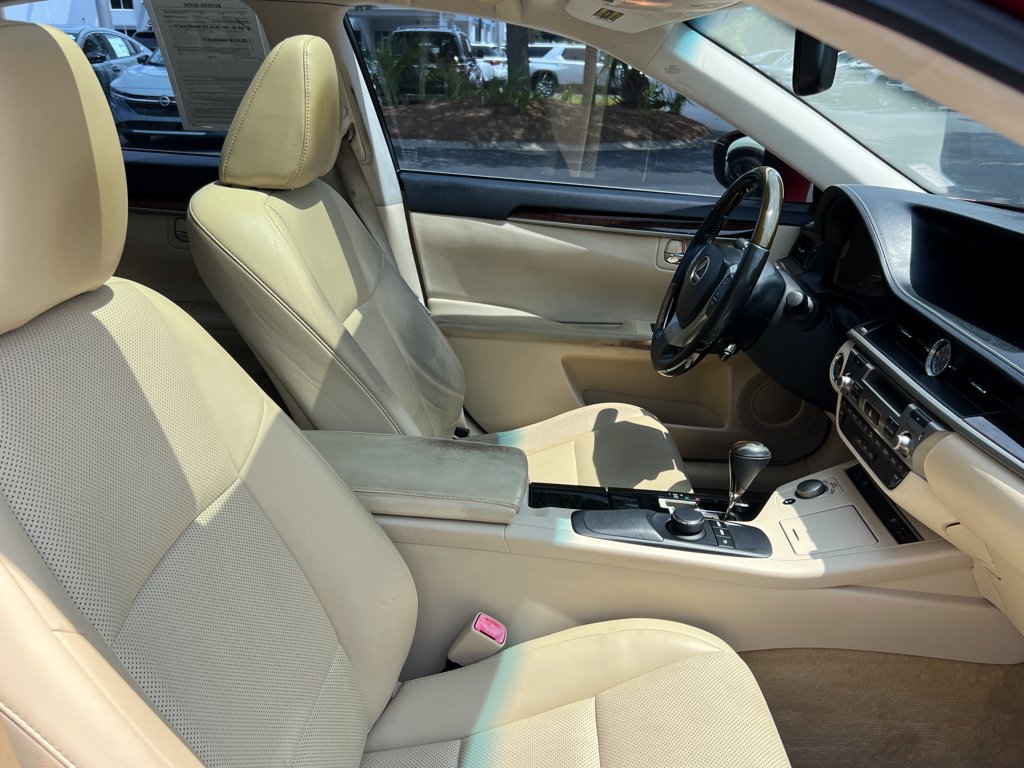 Used 2014 Lexus ES 350 w/ Premium Package FWD image 22