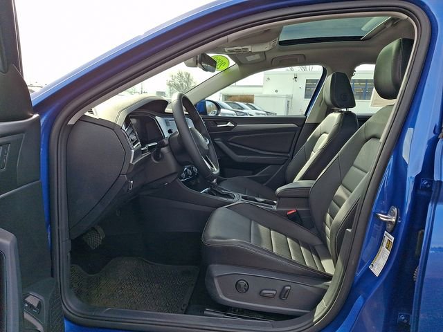 Used 2022 Volkswagen Jetta SE image 13