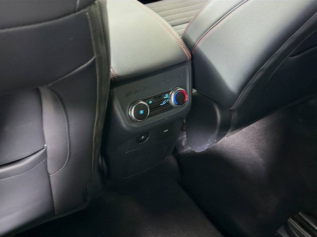 Used 2025 Ford Explorer ST-Line image 28