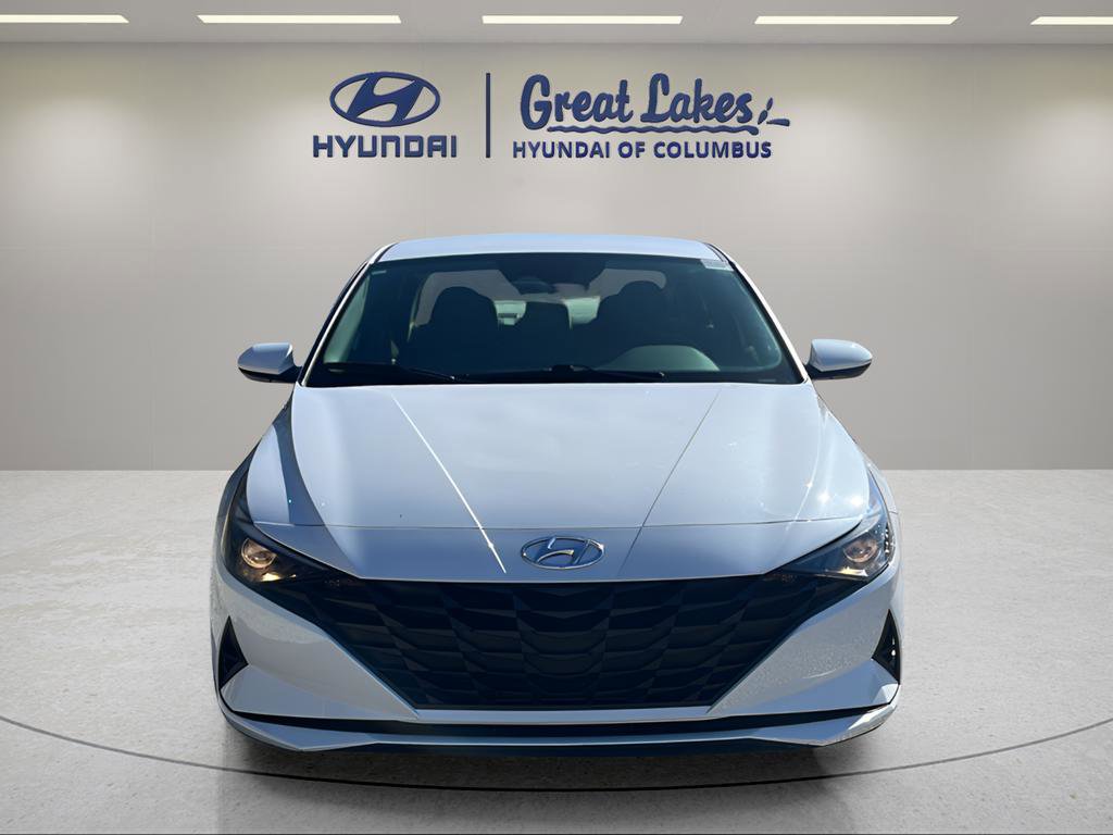 Used 2022 Hyundai Elantra SE w/ Preferred Accessory Package FWD image 8