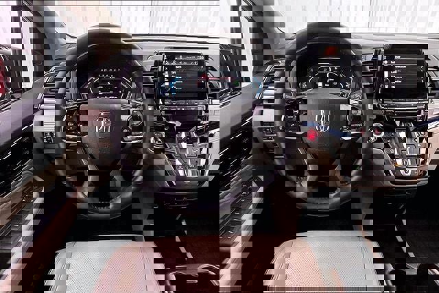 Certified 2024 Honda Odyssey Elite image 5