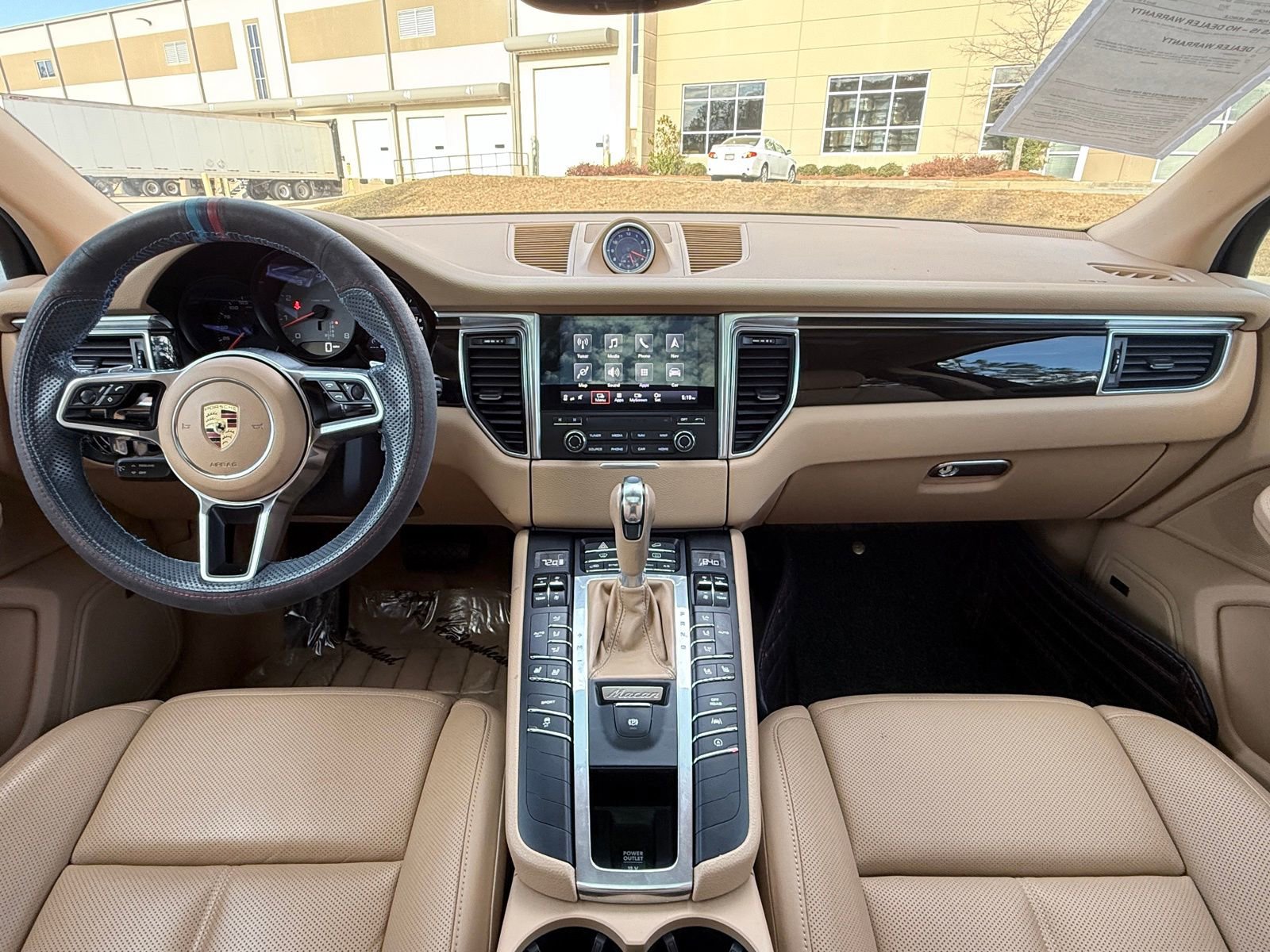 Used 2017 Porsche Macan S image 22