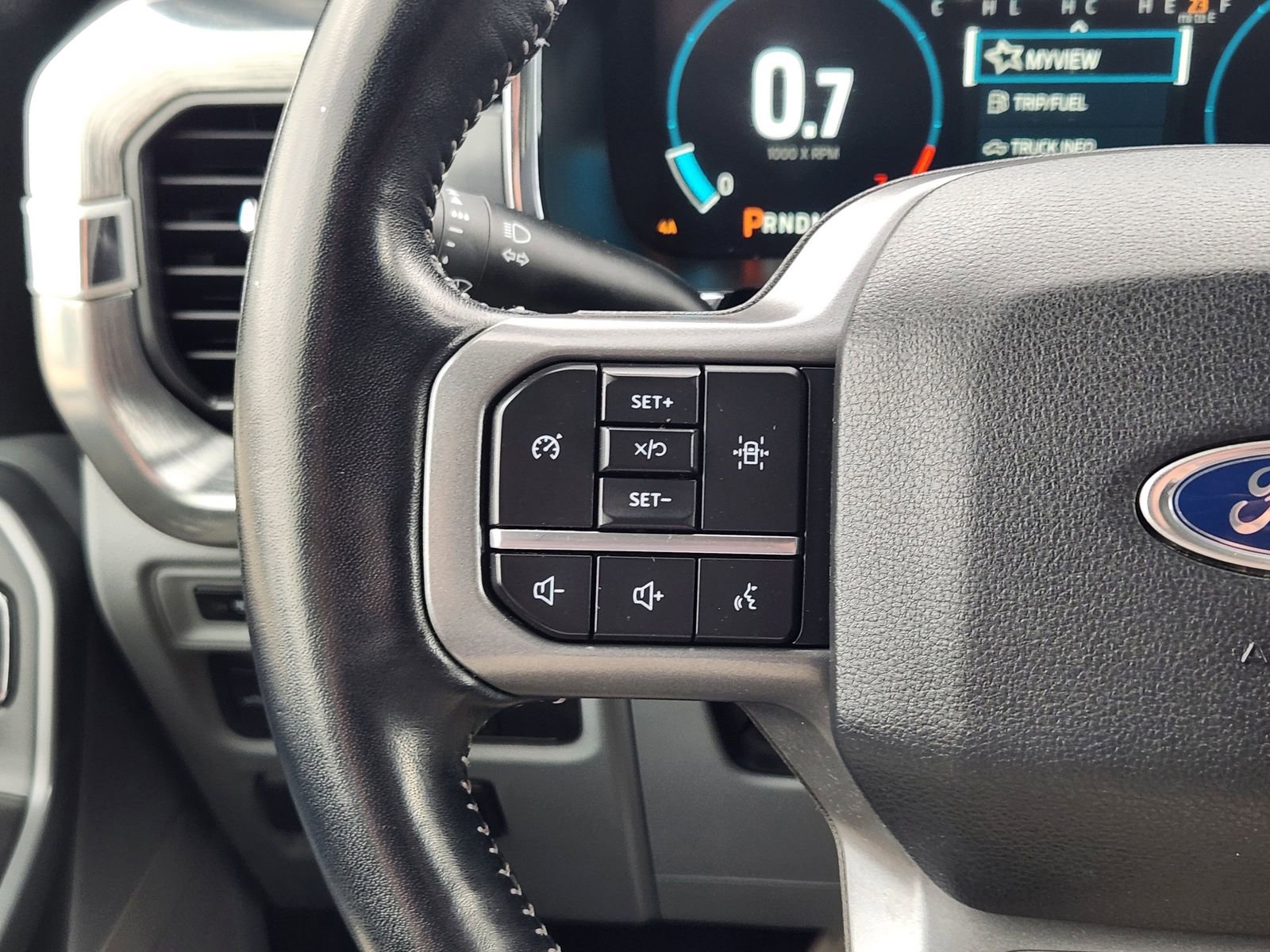 Used 2021 Ford F150 Lariat w/ Equipment Group 501A Mid image 30