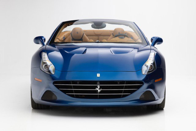 Used 2015 Ferrari California T image 5