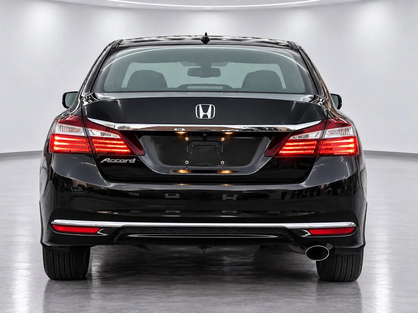 Used 2017 Honda Accord EX-L image 5