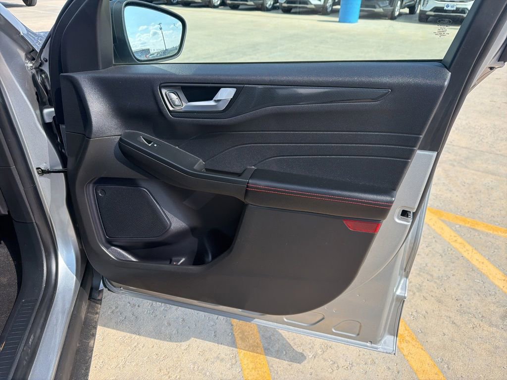 Used 2024 Ford Escape ST-Line w/ Equipment Group 301A FWD image 23