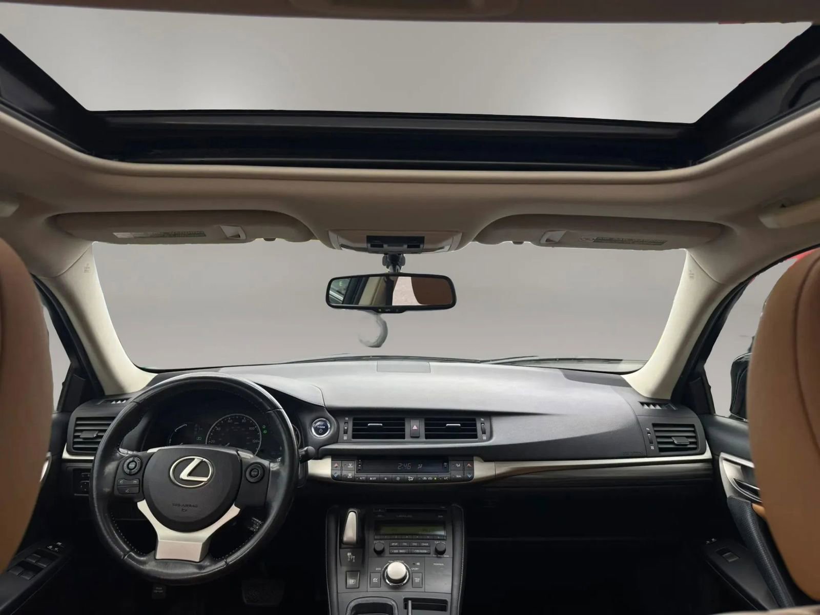 Used 2015 Lexus CT 200h FWD image 34