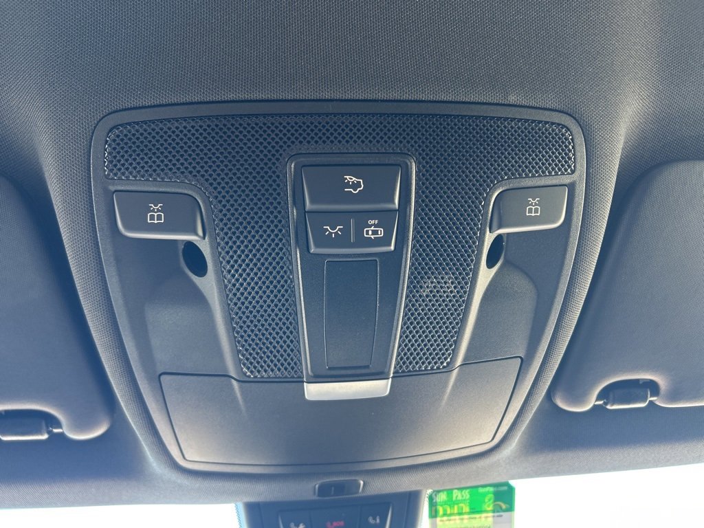 Used 2017 Mercedes-Benz CLA 250 4MATIC image 23