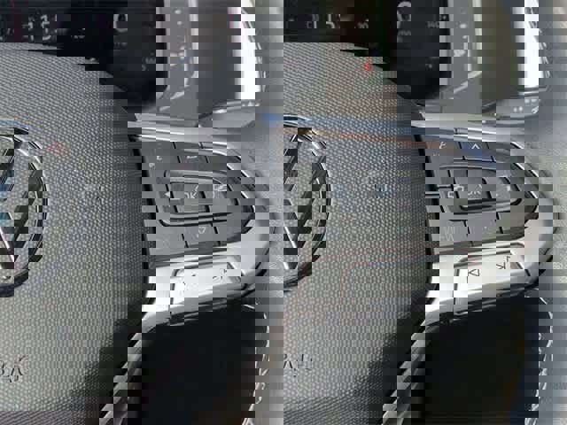 Used 2022 Volkswagen Atlas SE image 24