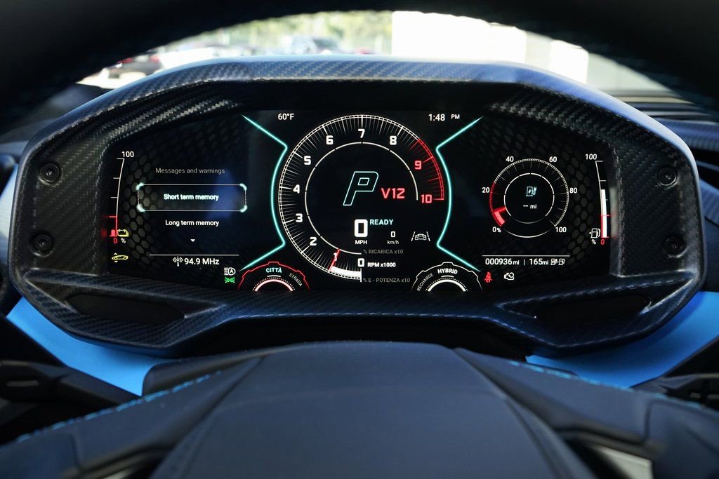 Used 2025 Lamborghini Revuelto image 26