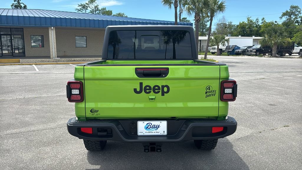 Used 2025 Jeep Gladiator Sport AWD/4WD image 4