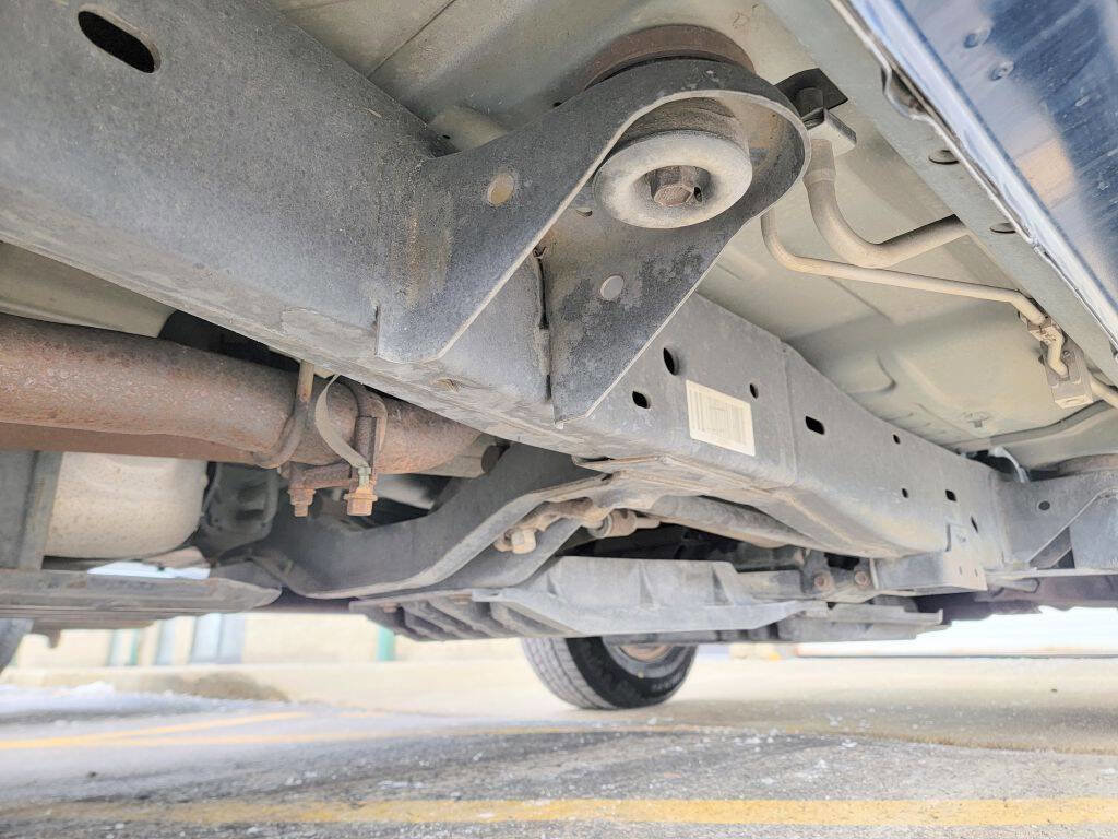 Used 2000 Dodge Durango image 2