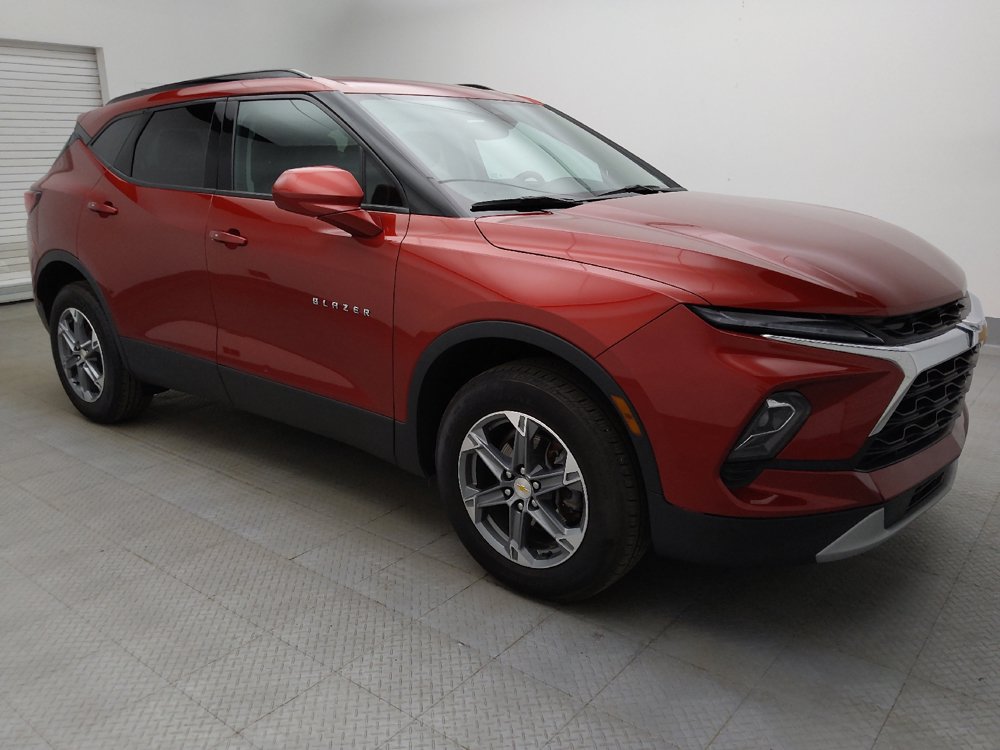 Used 2024 Chevrolet Blazer LT w/ Convenience Package FWD image 11