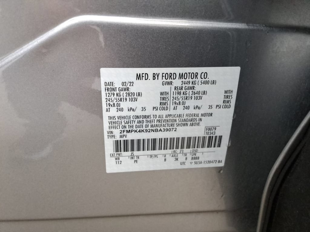 Used 2022 Ford Edge Titanium w/ Equipment Group 301A AWD/4WD image 34