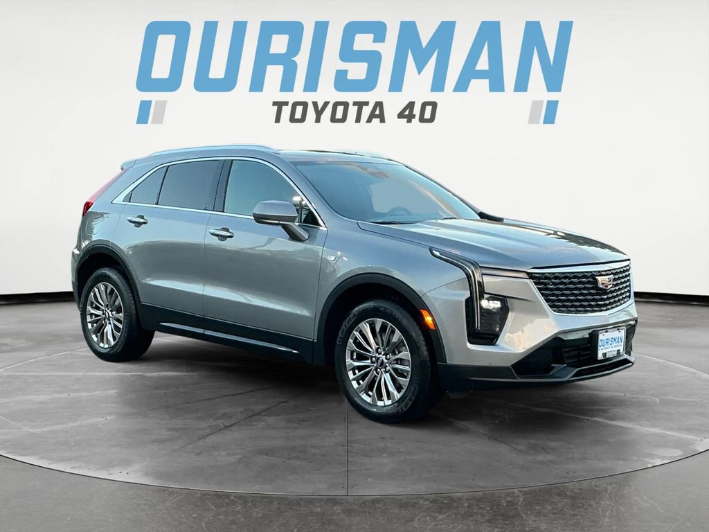 Used 2024 Cadillac XT4 Premium Luxury image 1