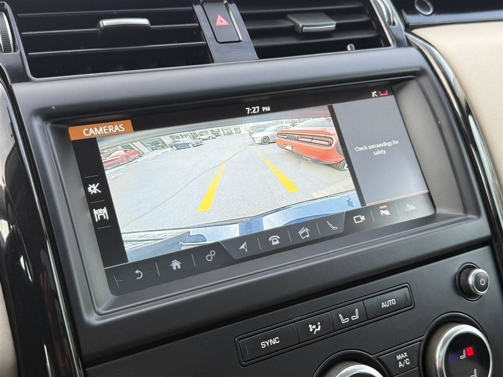 Used 2018 Land Rover Discovery SE AWD/4WD image 47
