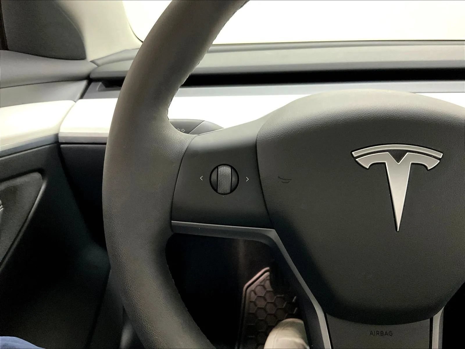 Used 2022 Tesla Model 3 Long Range AWD/4WD image 20