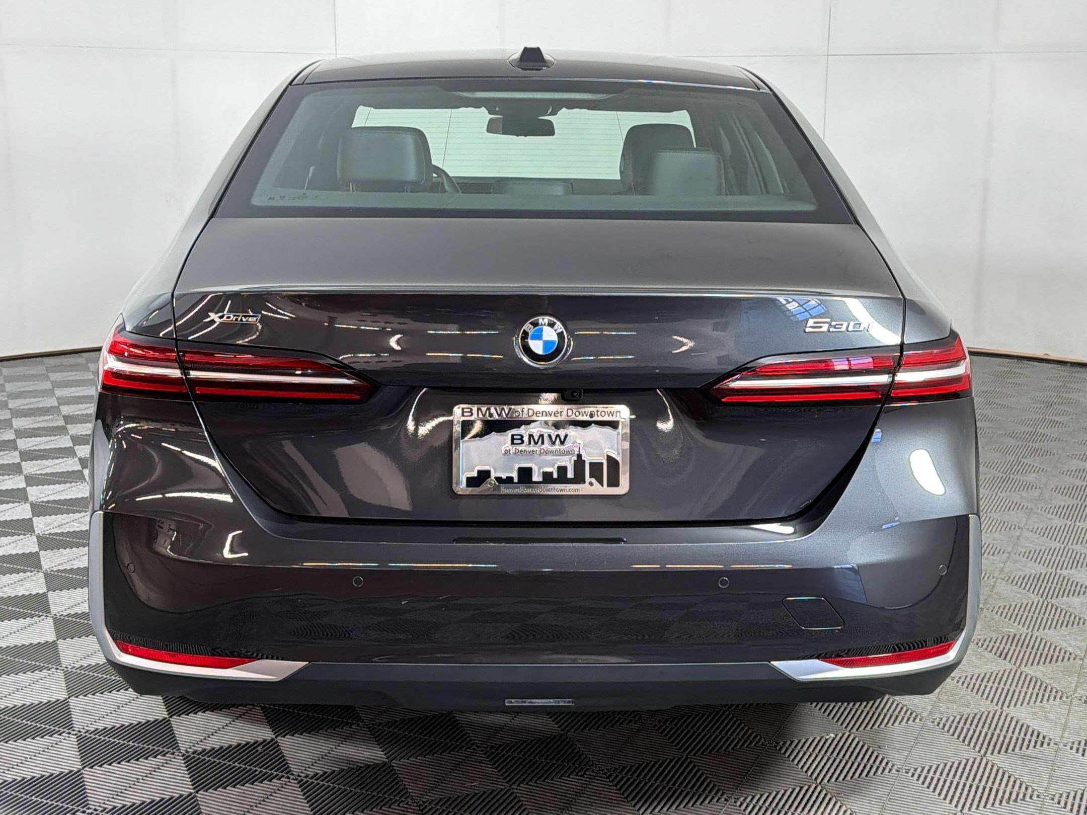 Certified 2025 BMW 530i xDrive w/ Premium Package AWD/4WD image 10