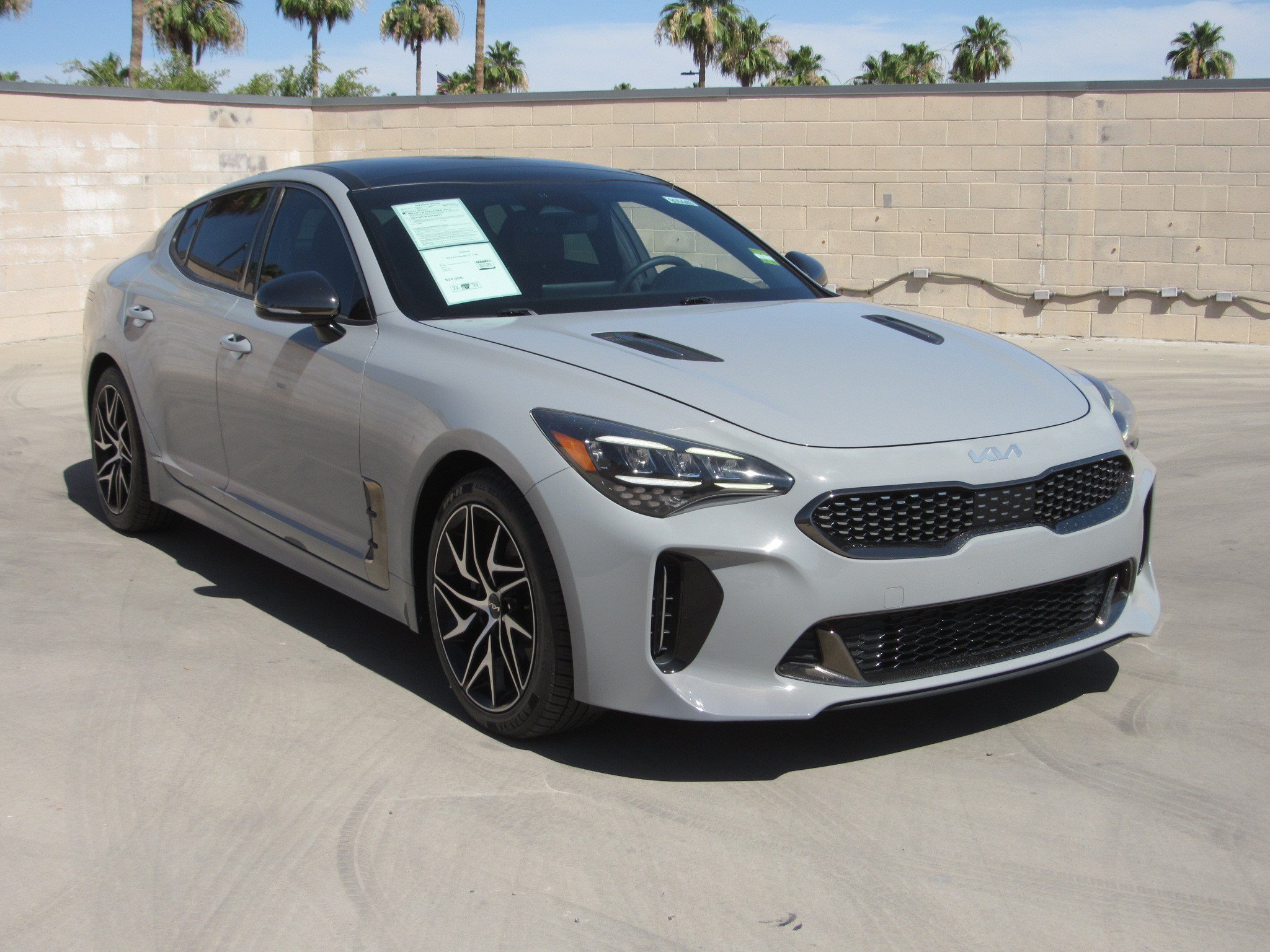 Used 2022 Kia Stinger GT-Line w/ Sun & Sound Package RWD image 2