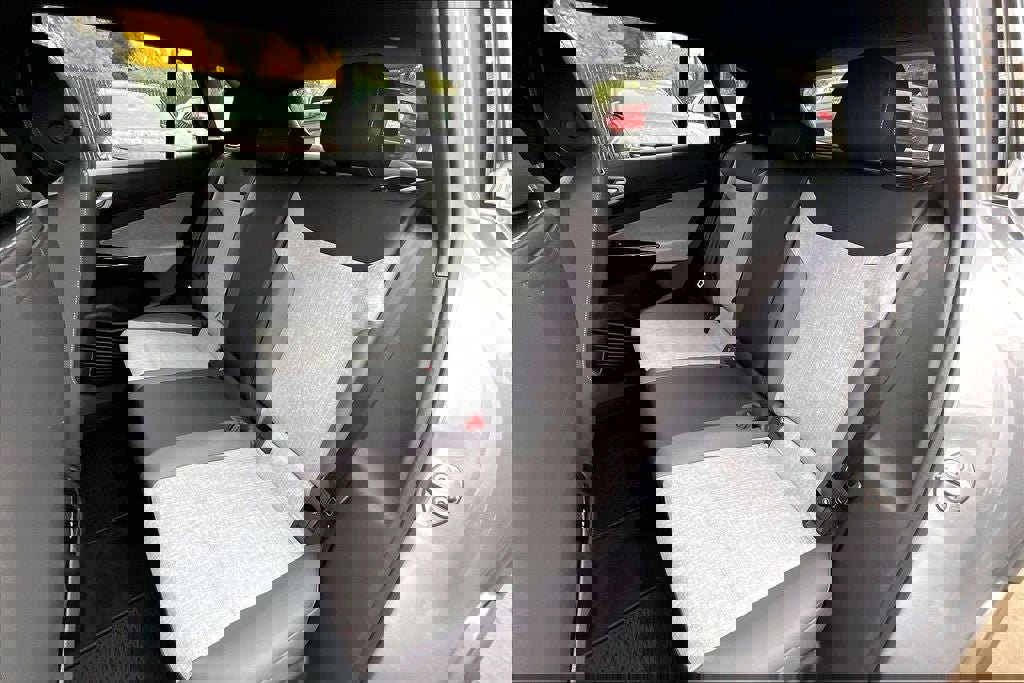 New 2026 Volkswagen ID.4 Pro image 19