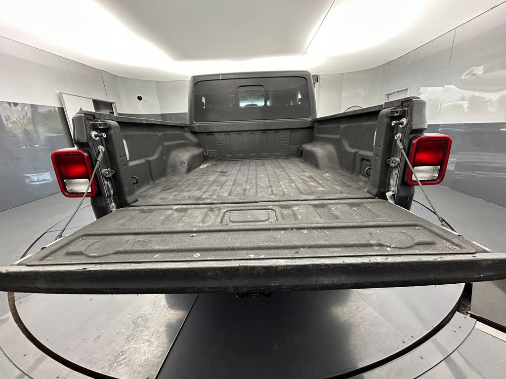 Used 2022 Jeep Gladiator Sport image 29