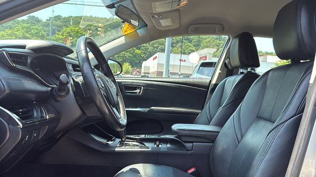 Used 2016 Toyota Avalon XLE FWD image 10