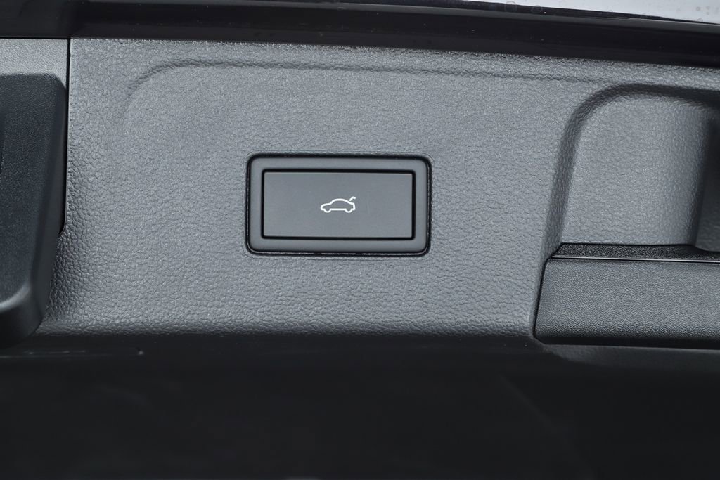 New 2026 Volkswagen Atlas SE image 69