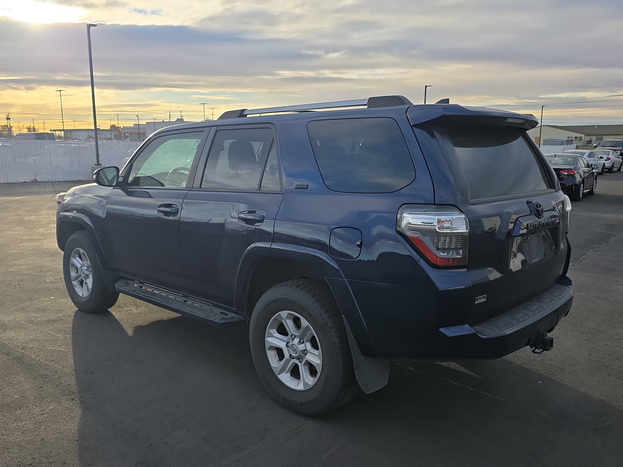 Used 2022 Toyota 4Runner SR5 Premium w/ Wilderness Package (TMS) AWD/4WD image 6