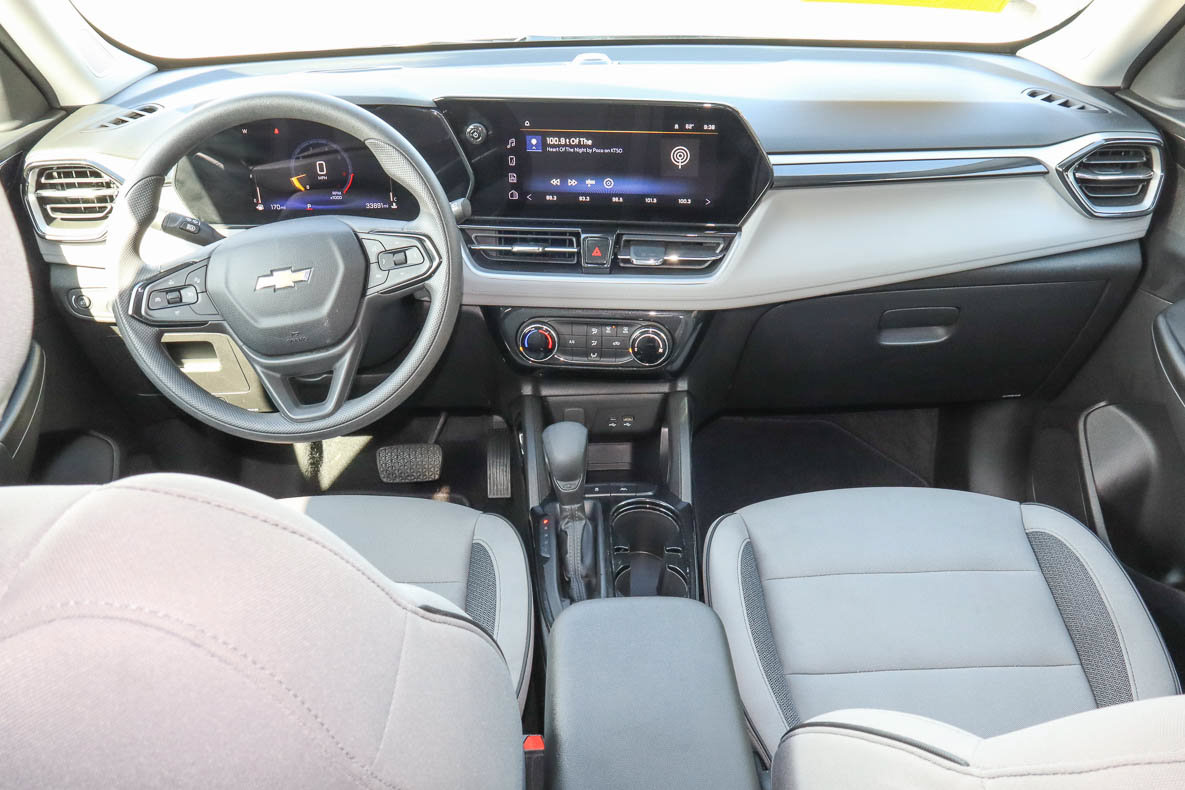 Used 2025 Chevrolet TrailBlazer LT FWD image 10