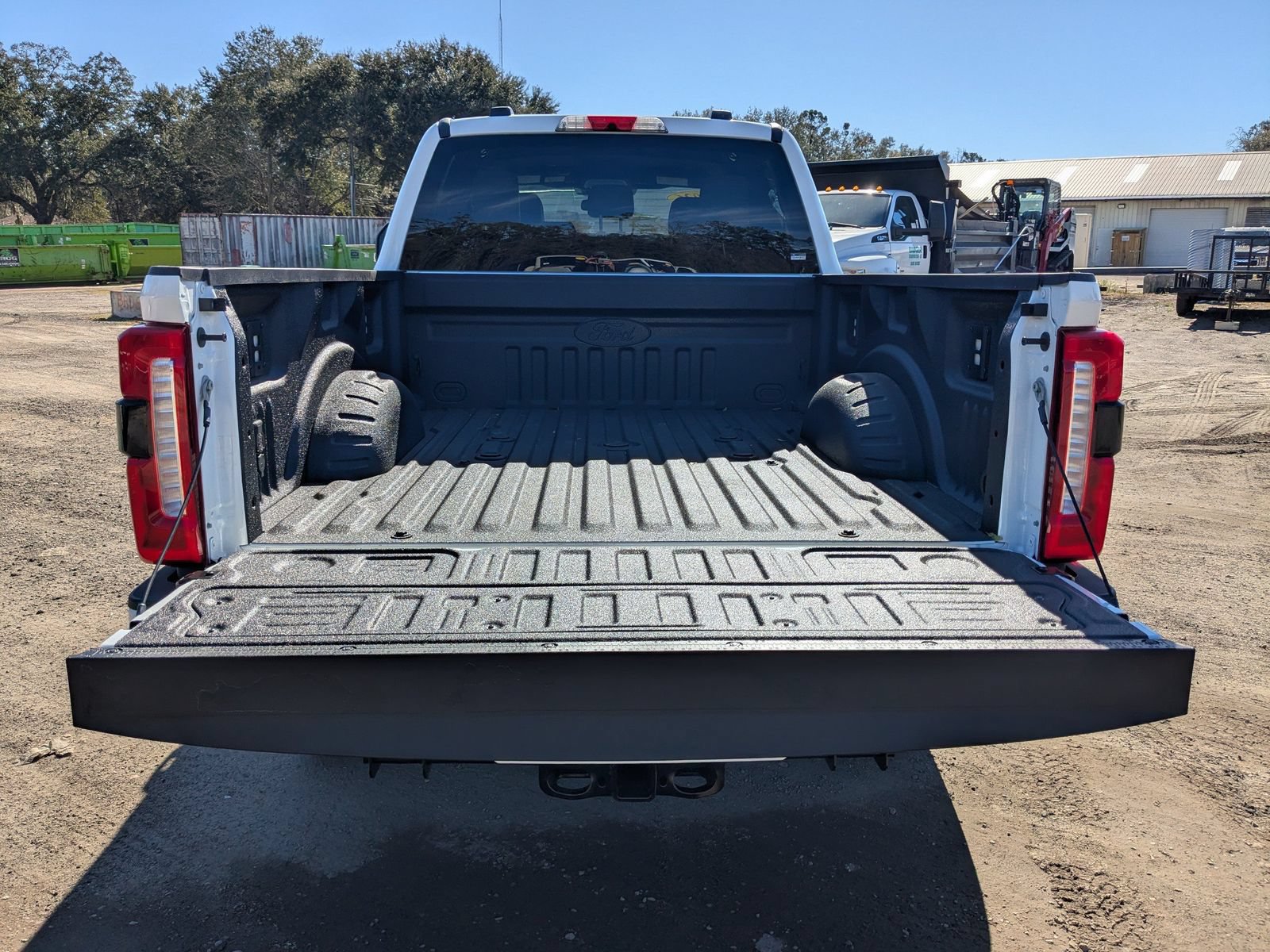 New 2026 Ford F250 Lariat w/ Black Appearance Package AWD/4WD image 13
