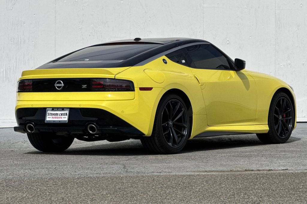 Used 2024 Nissan Z Performance w/ Floor Mat Package image 3