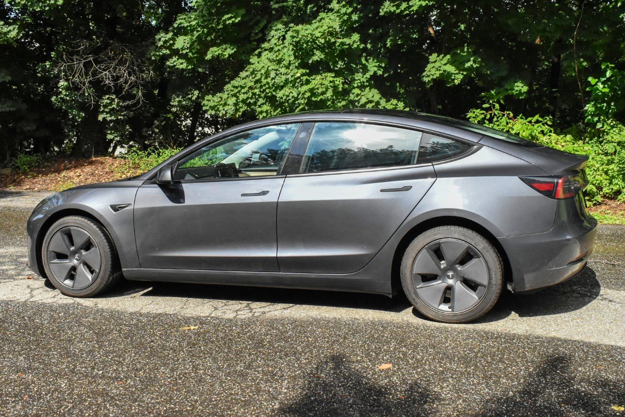 Used 2023 Tesla Model 3 Long Range AWD/4WD image 4