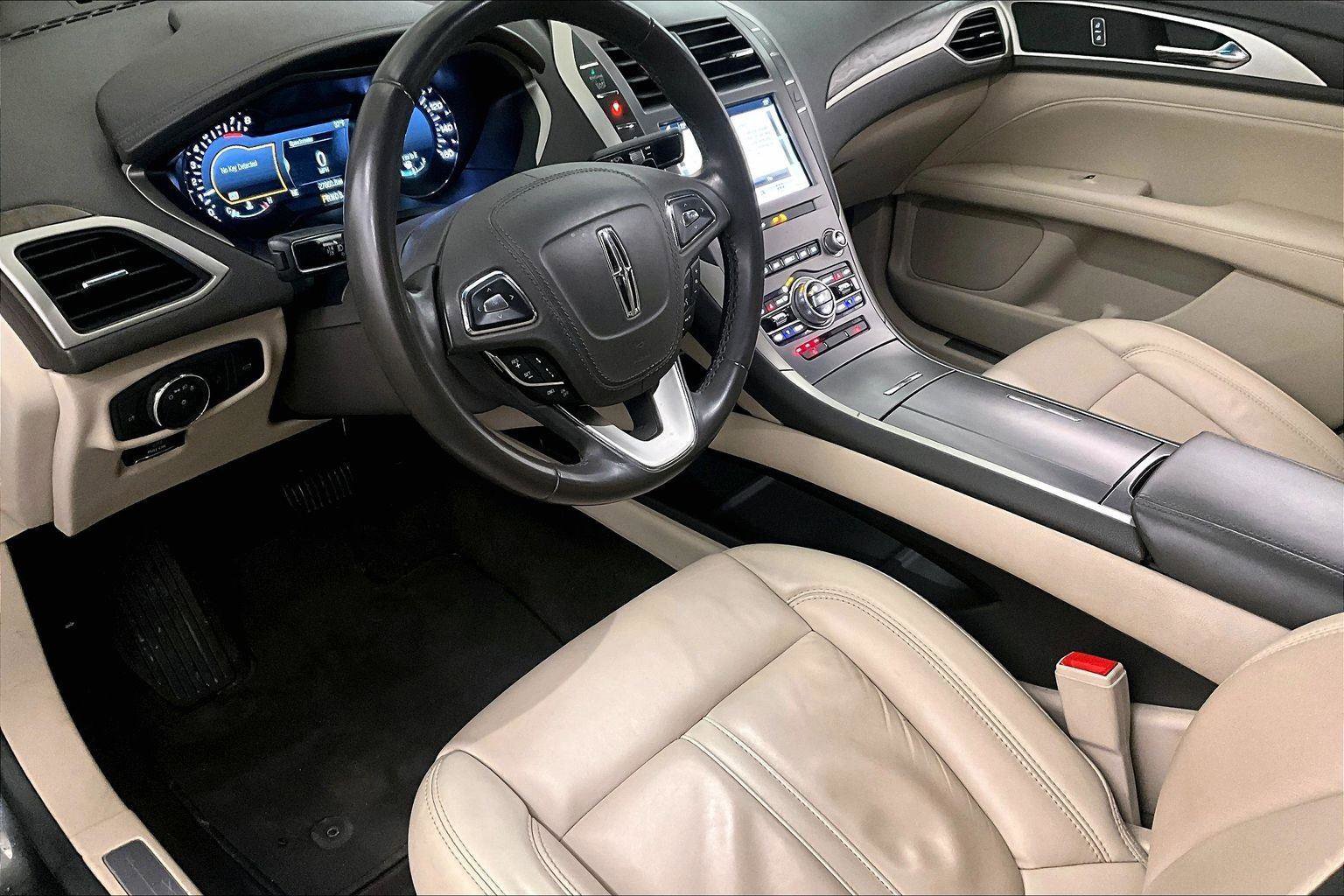 Used 2019 Lincoln MKZ Reserve image 12