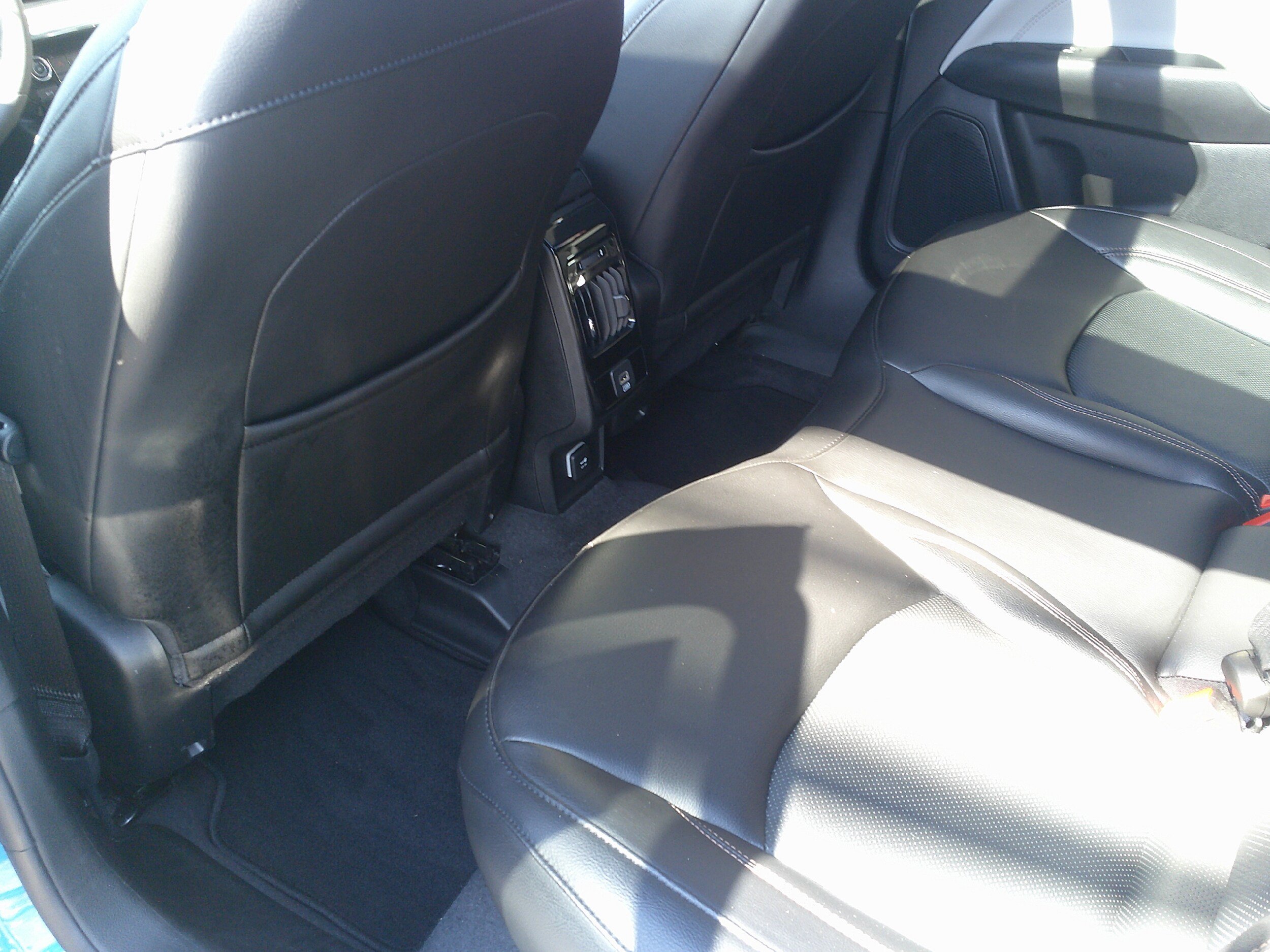 Used 2023 Jeep Compass Limited w/ Sun and Sound Group AWD/4WD image 18