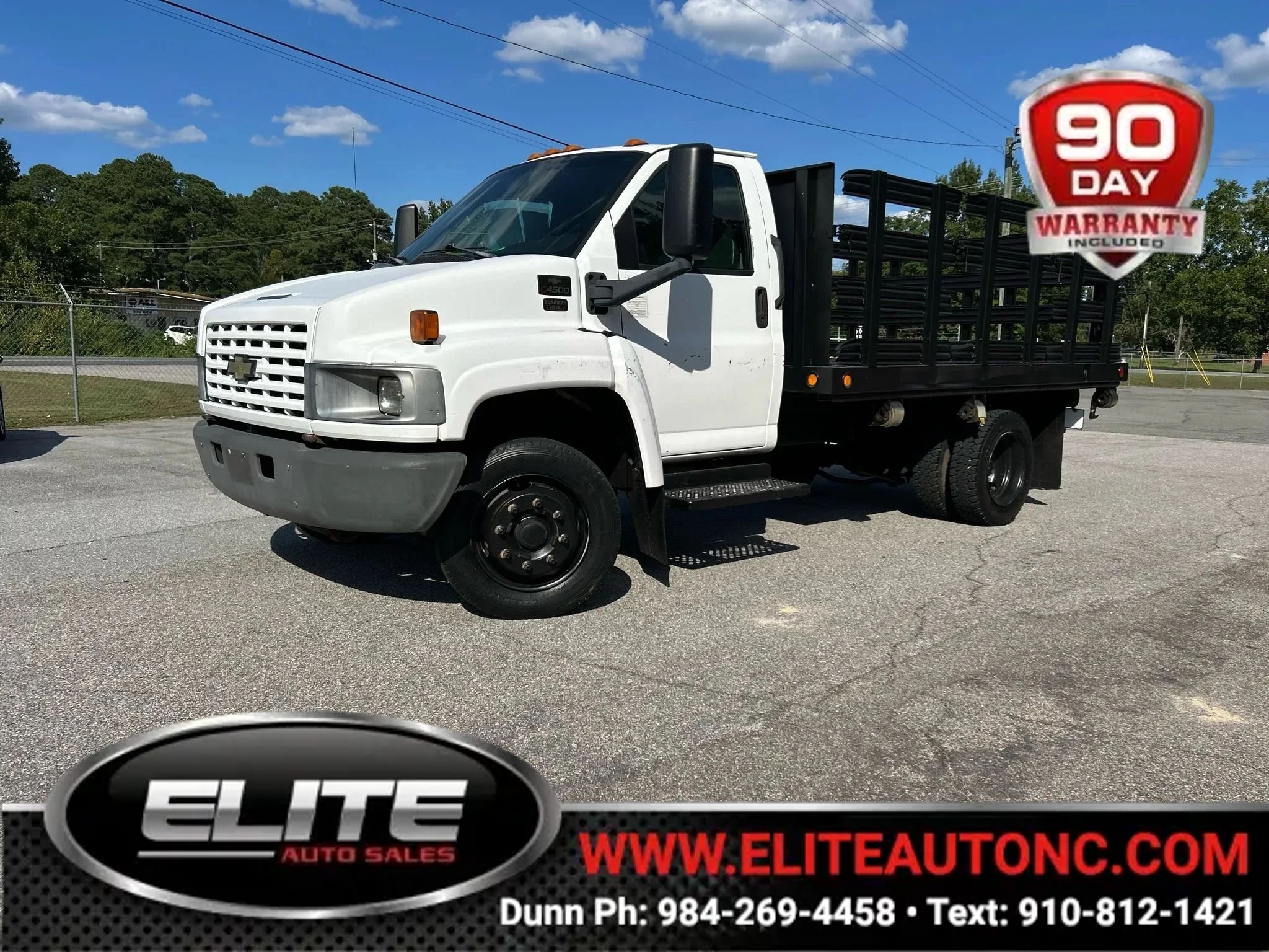 Used 2004 Chevrolet Kodiak C4500 2WD Regular Cab image 1