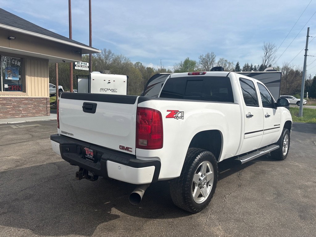 Used 2014 GMC Sierra 2500 Denali w/ LPO, On The Job Package AWD/4WD image 7