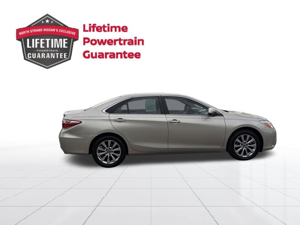 Used 2017 Toyota Camry XLE FWD image 6