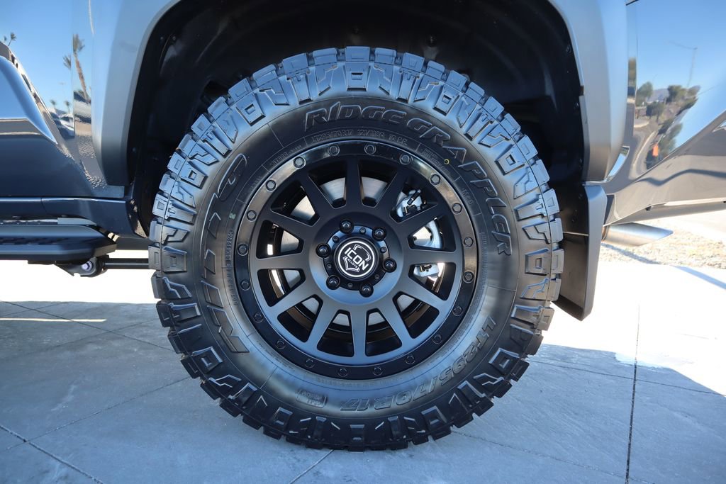 New 2025 Toyota 4Runner TRD Off-Road Premium image 29