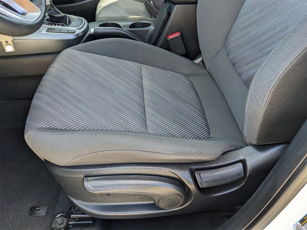 Certified 2025 Kia Seltos LX image 20