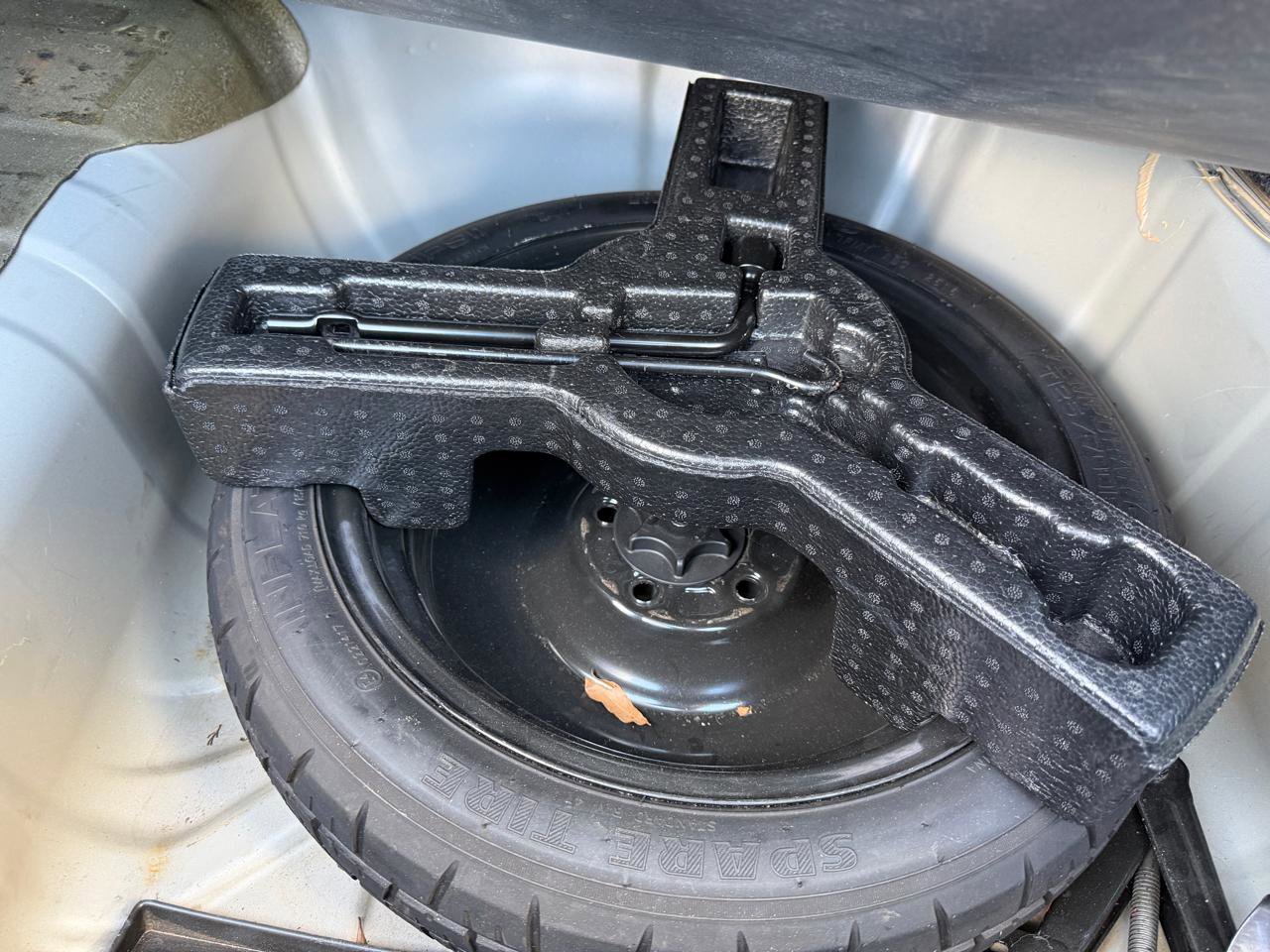 Used 2016 Nissan Sentra SV w/ Style Package image 29