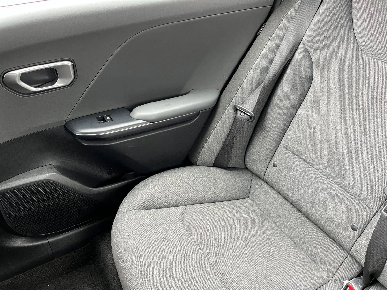 Used 2025 Kia K4 LXS image 38