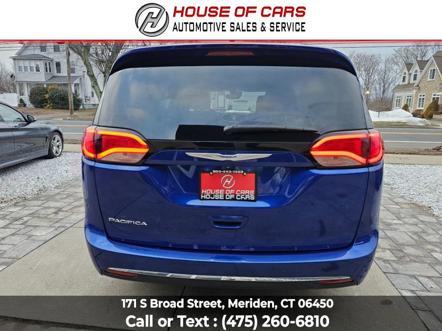 Used 2019 Chrysler Pacifica Touring-L w/ Advanced Safetytec Group image 5