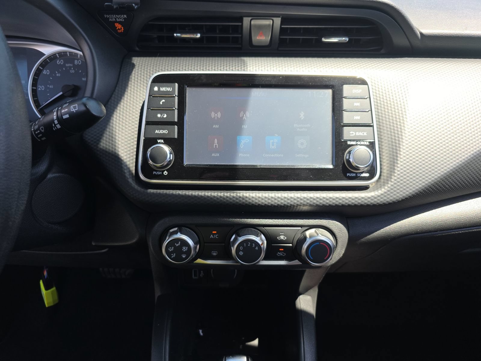 Used 2023 Nissan Kicks S FWD image 11